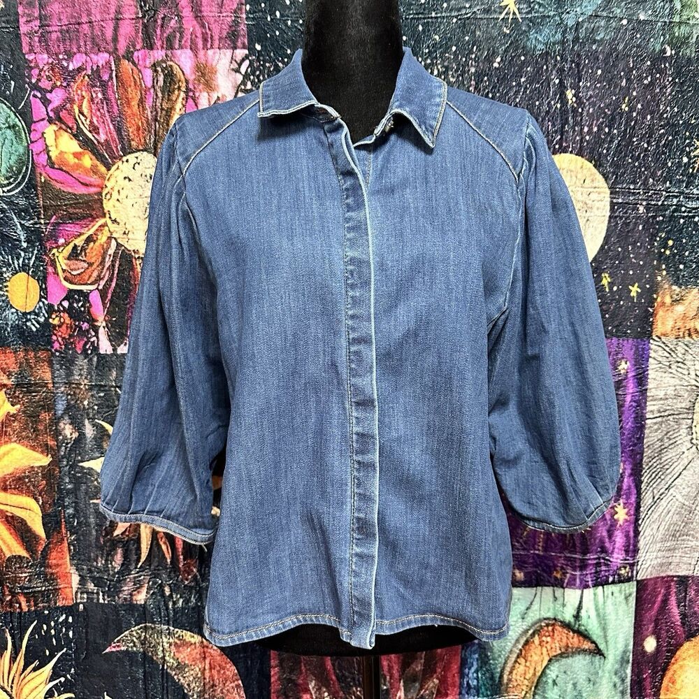 Express Denim Puff Sleeve Button Up Light Wash Shirt. Chambray Top! Large. Boho.